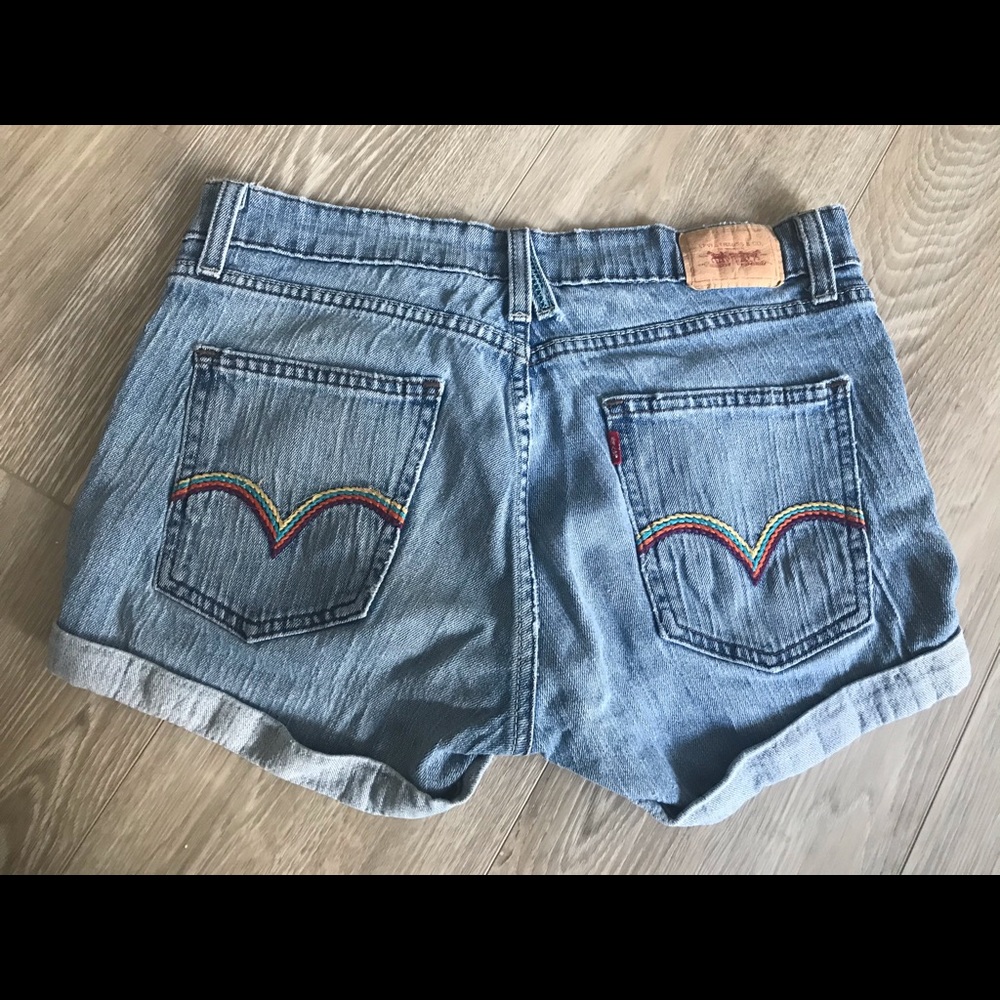 Levi’s Distressed Denim shorts size 9